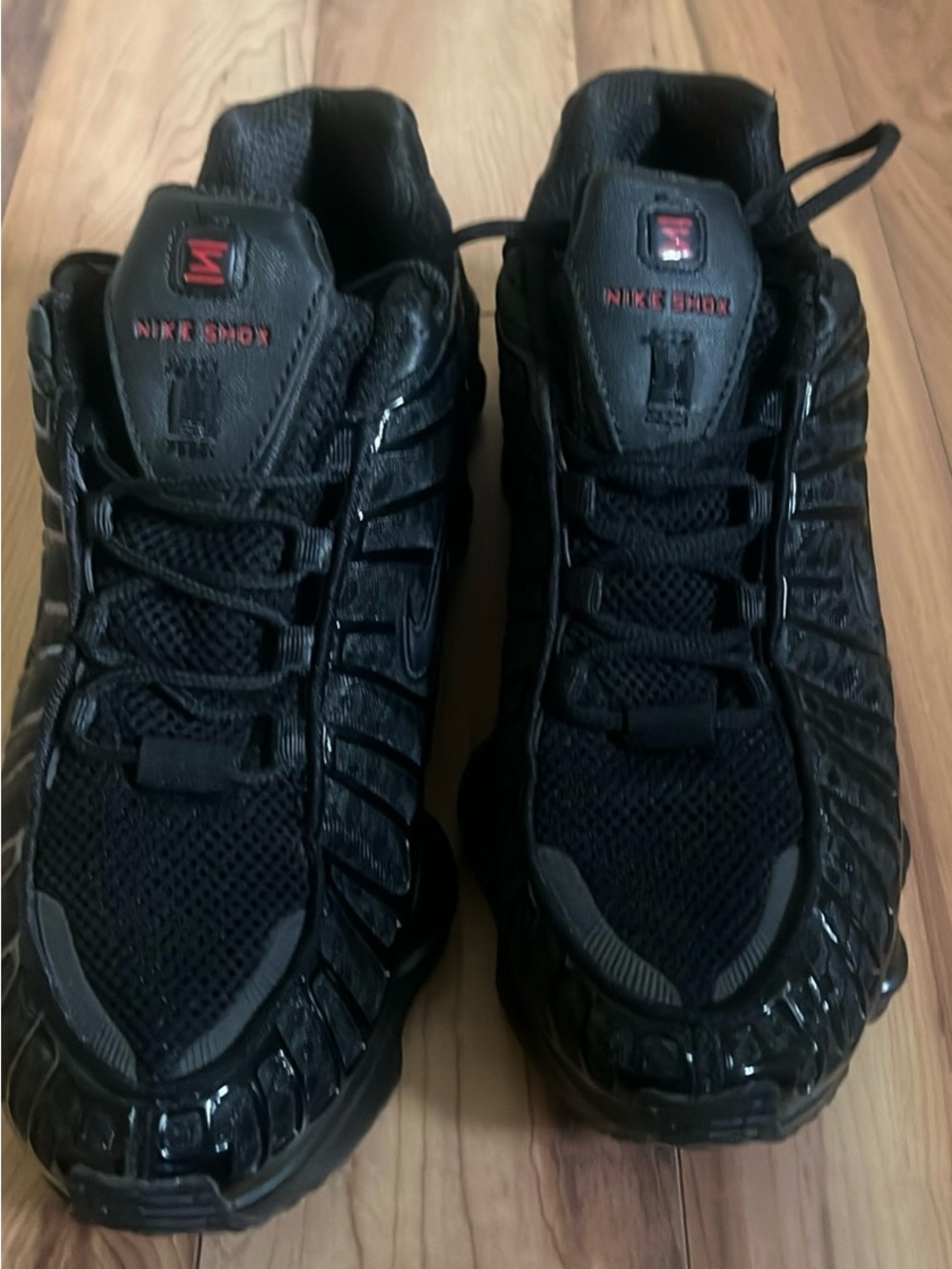 Nike Men’s Black Athletic Running Shoes with Shox Sole - Picture 3 of 5